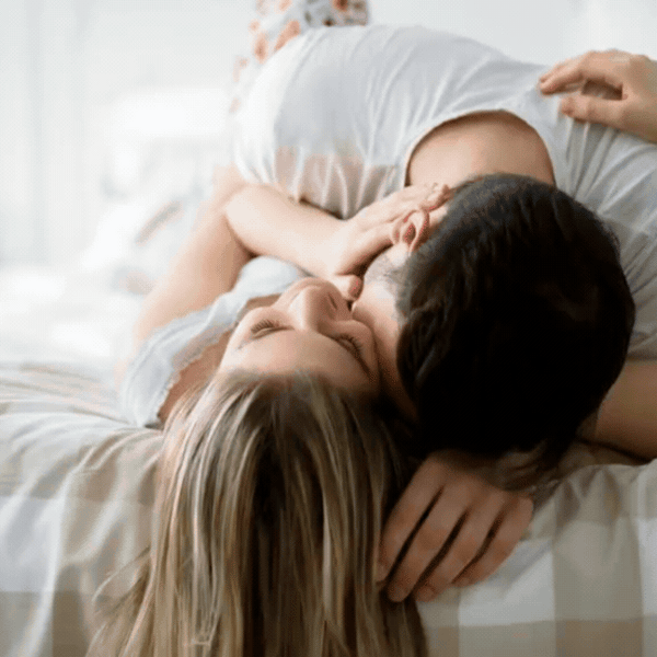 Wachstumsförderndes Massageöl für mehr Selbstvertrauen